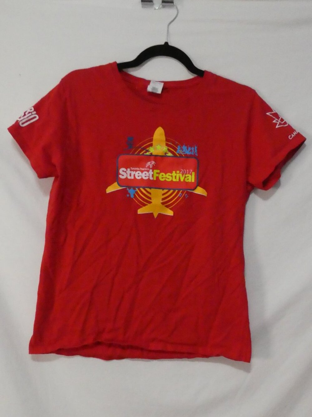 GILDAN Heavy Cotton Toronto Pearson Street Festival 2017 Tee Red - ladies large